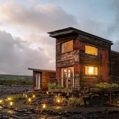 The Phoenix House - Epic Tiny Home GEM on Volcanic Lava Field