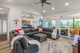 Heavenly Hawaii Retreat Home near Hilo & Waterfalls - Image 4