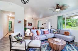 Peaceful Petfriendly Paradise Home | with A/C - Image 3