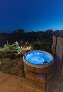 Prairie | Wide-Sky Studio Villa + Private Hot Tub - Image 5