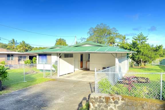 Laidback Island Living Close to Beach & Shopping - Image 1