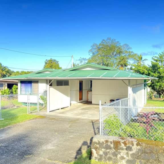 Laidback Island Living Close to Beach & Shopping - Image 1