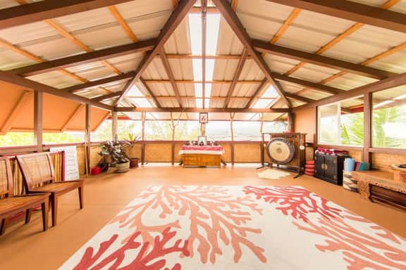 Magical Lava Temple! Eco-Retreat w/ Volcano Views - Image 2